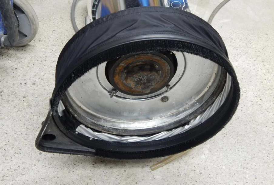 Malish 17" Floor Machine Dust Skirt - Image 3